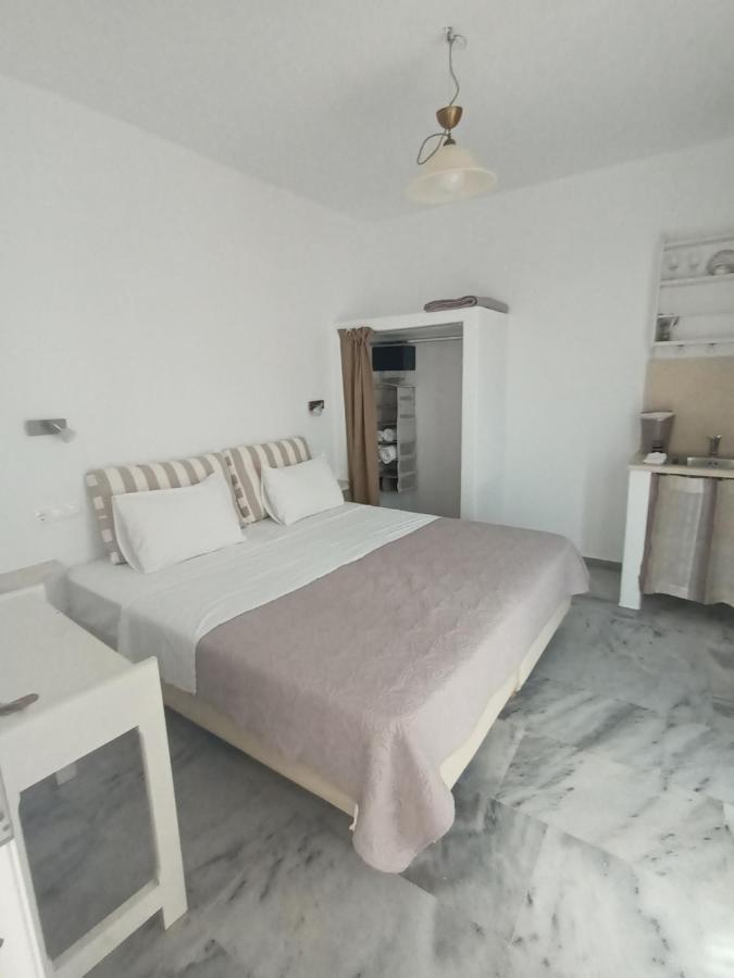 Theofanis Studios Agia Anna  Exterior photo